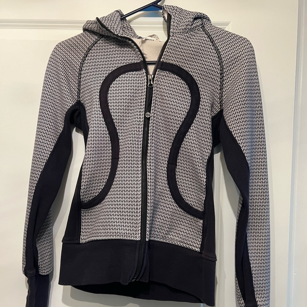 Lulu Lemon hoodie Navy 4